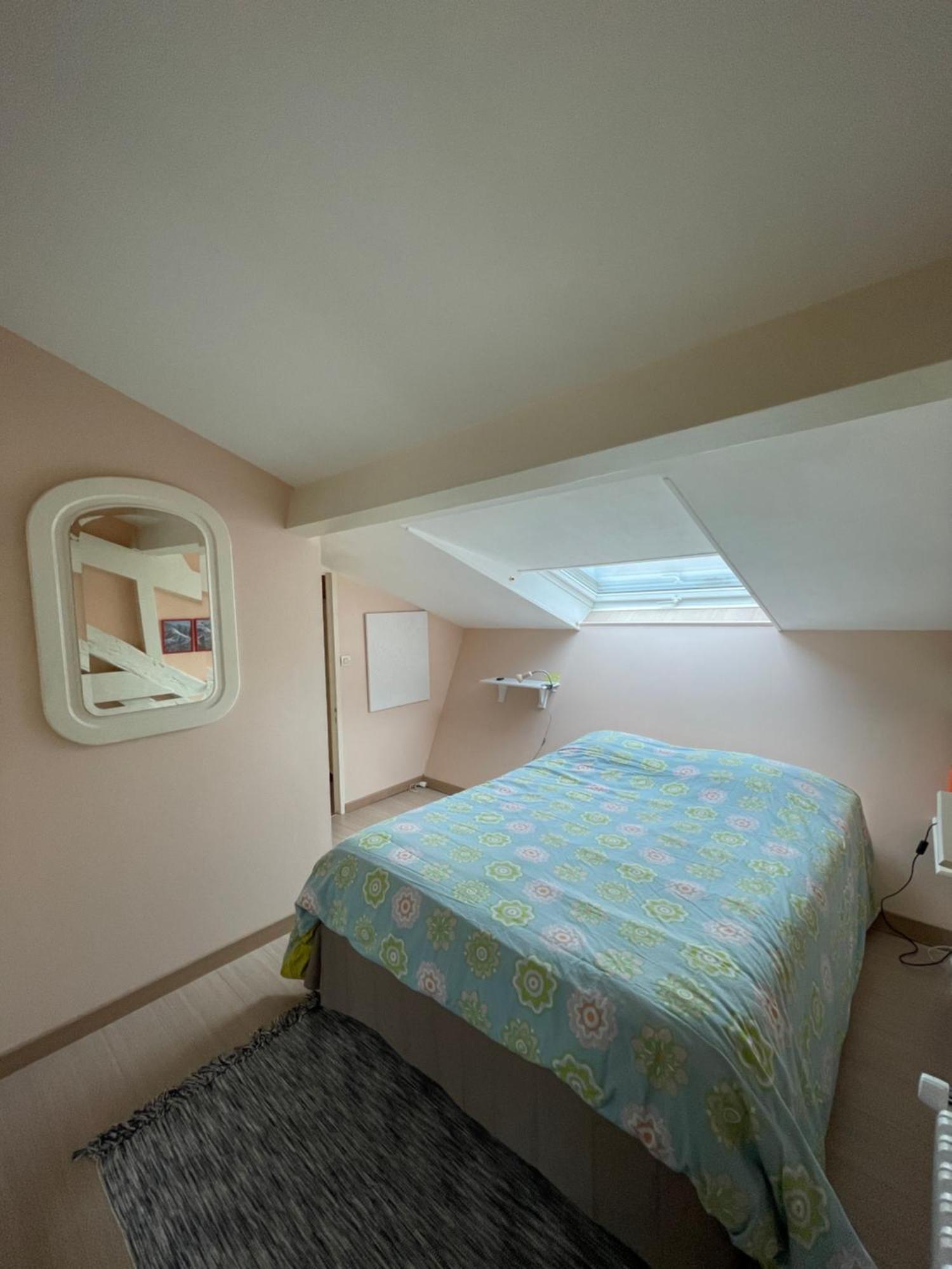 Rare 2 Bedroom With Private Beach On Lake Annecy Doussard Camera foto