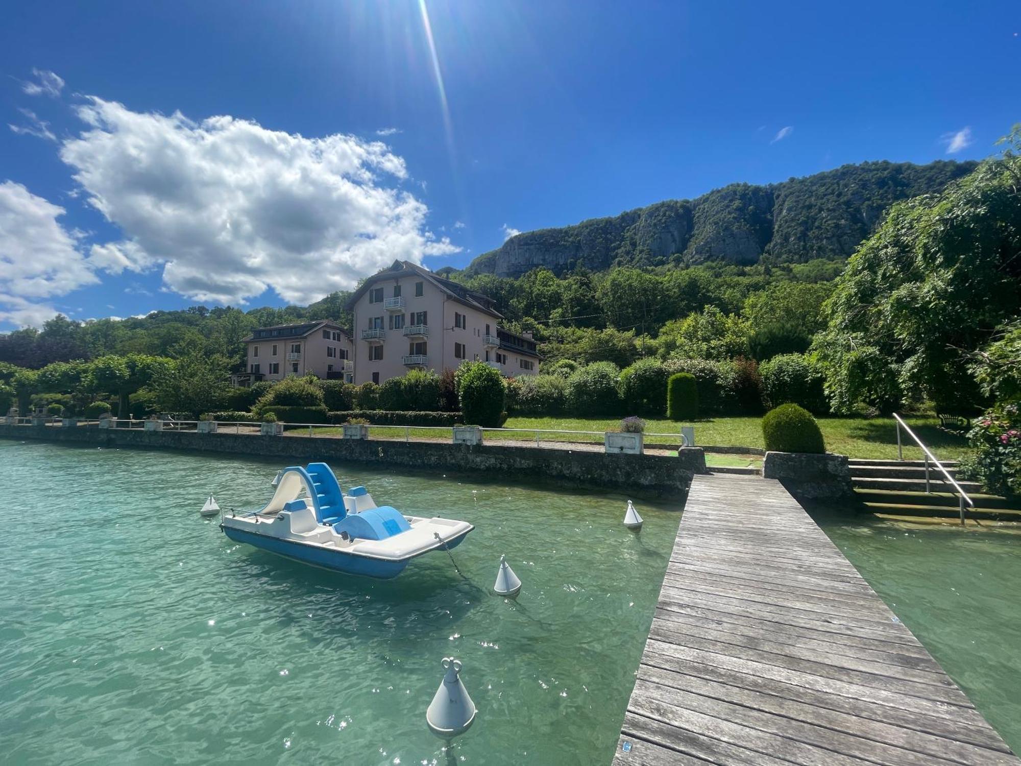 Rare 2 Bedroom With Private Beach On Lake Annecy Doussard Esterno foto